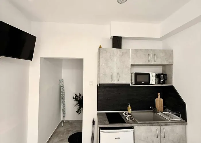 Sky Апартамент *